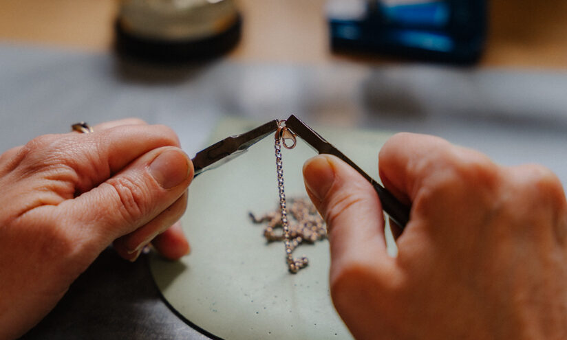 Schmuck- und Uhr-Reparatur